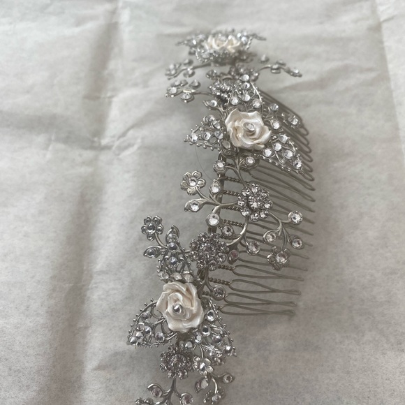 Wedding Hair Comb - Crystals and Hand Painted Flowers - Picture 2 of 5
